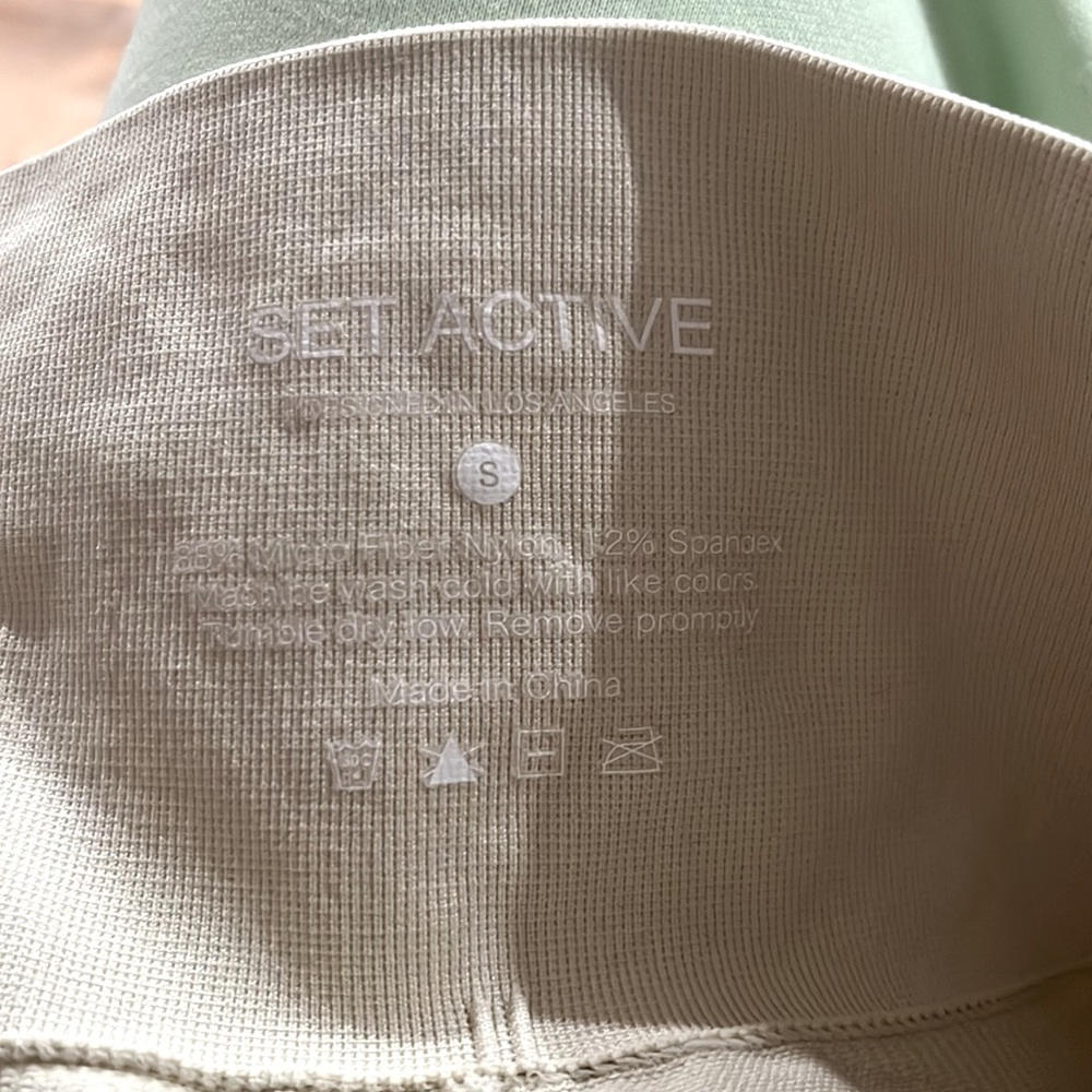 NEW SET ACTIVE SCULPTFLEX LEGGINGS IN OAT MILK S - Picture 6 of 6